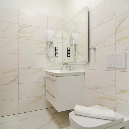 Zajecak בית הארחה 4*